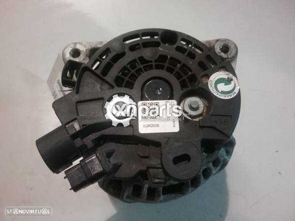 Alternador PEUGEOT PARTNER 1.6 HDi REF. 9HX 2008 - 2014 Usado - 2