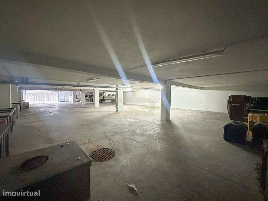 Arrenda-se espaço para armazenamento em Vilarinho das Cambas - Grande imagem: 5/5