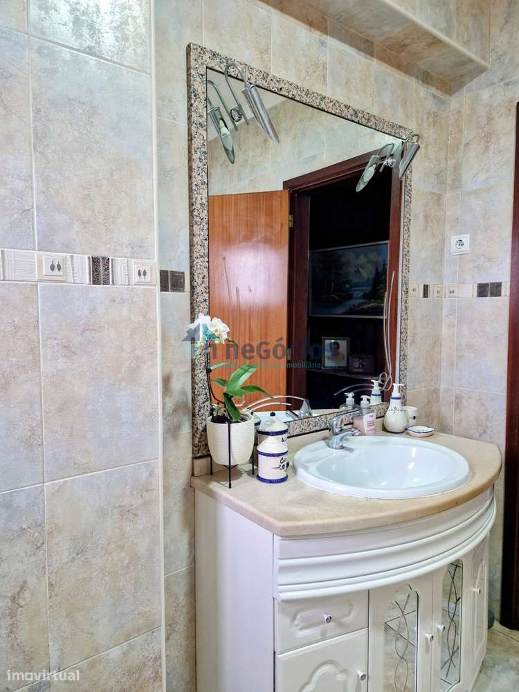 Moradia térrea - Bom estado de conservação-13