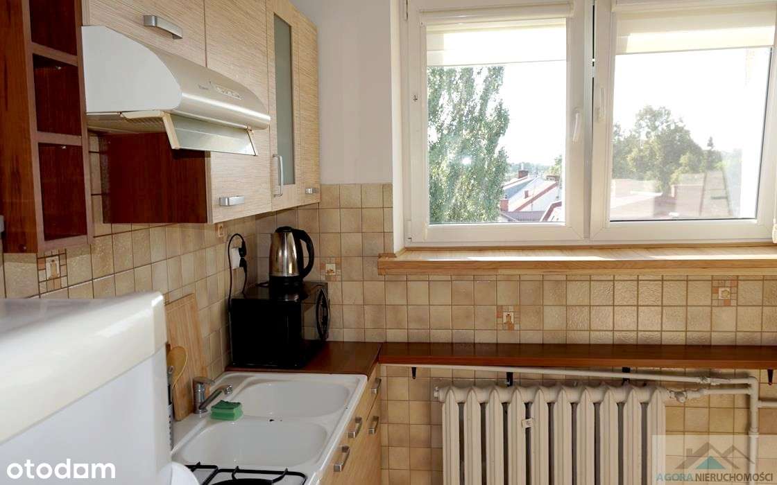 Trzypokojowe bardzo słoneczne mieszkanie-3