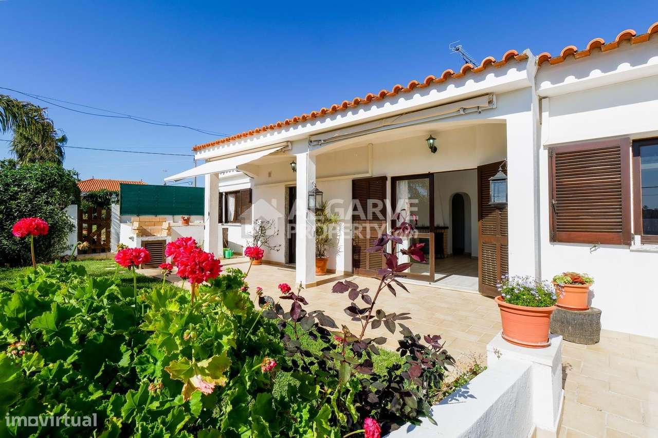 Moradia térrea em lote privado com três quartos perto golfe da Quinta-8