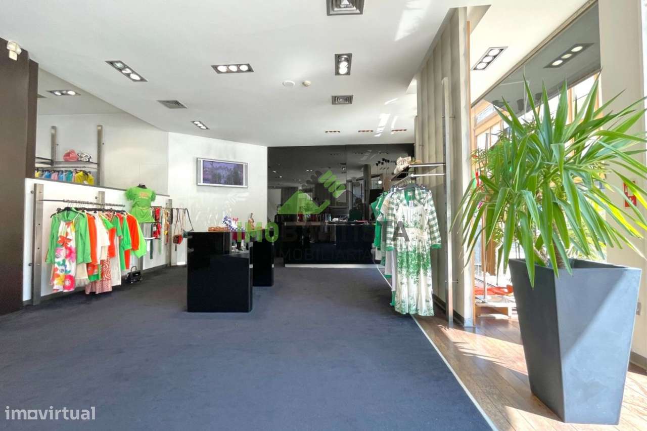 Loja com 121 m2 no centro de São João da Madeira - Grande imagem: 5/6