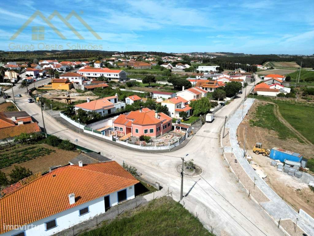 Moradia Bifamiliar ' NOVO'-33