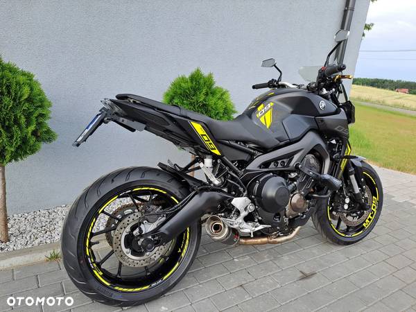 Yamaha MT - 30