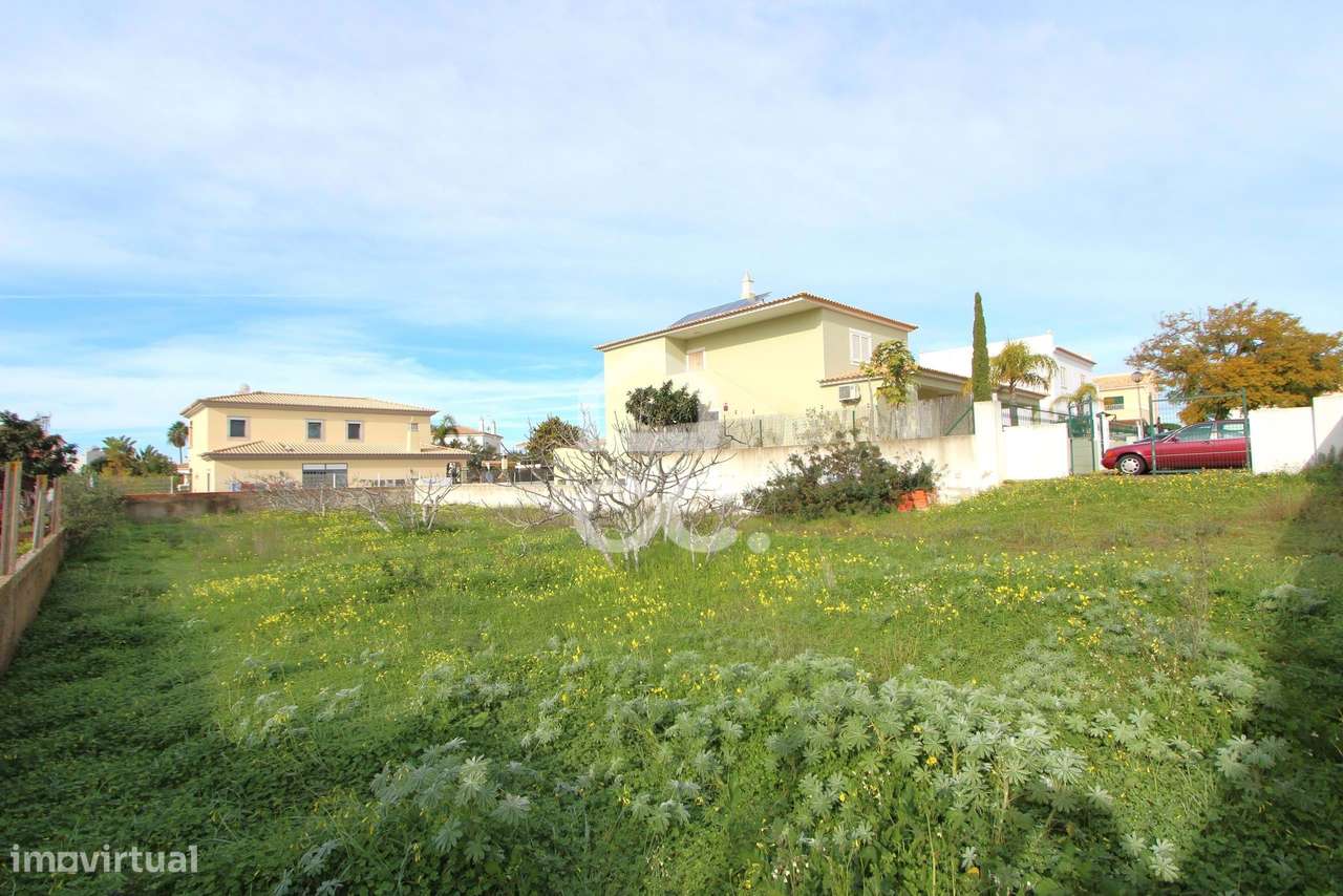 Lote com 600m2 para construção de moradia isolada, em Pêra - Grande imagem: 3/11