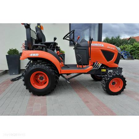 Kubota BX231 4x4 23KM - 9