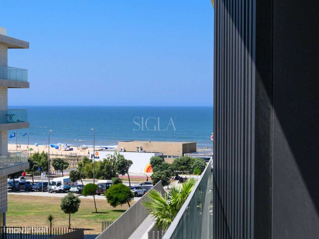 T3 em Primeira Linha de Mar - Grande imagem: 2/31