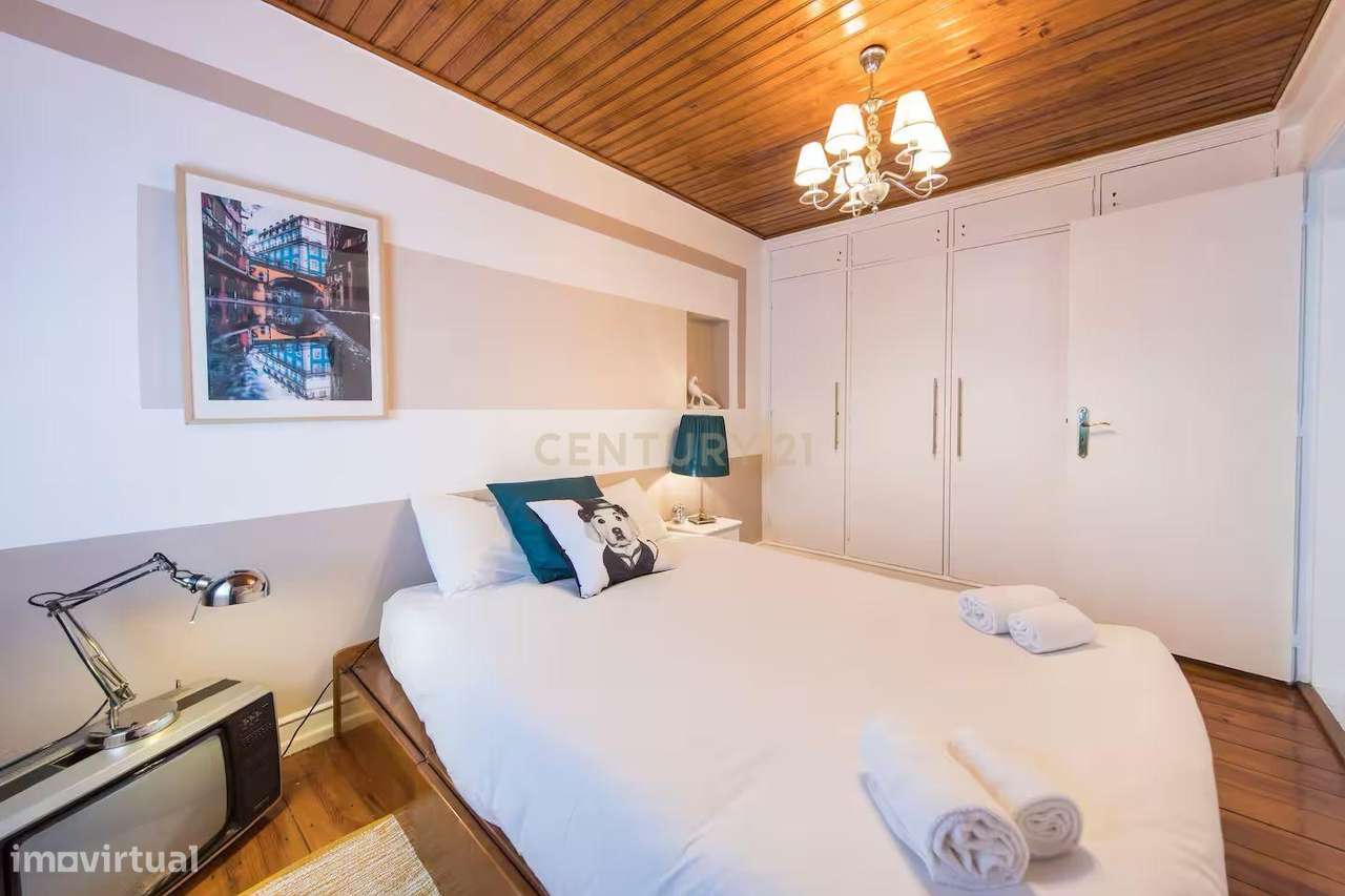 Apartamento T1 - Rua São Sebastião da Pedreira - Grande imagem: 5/23