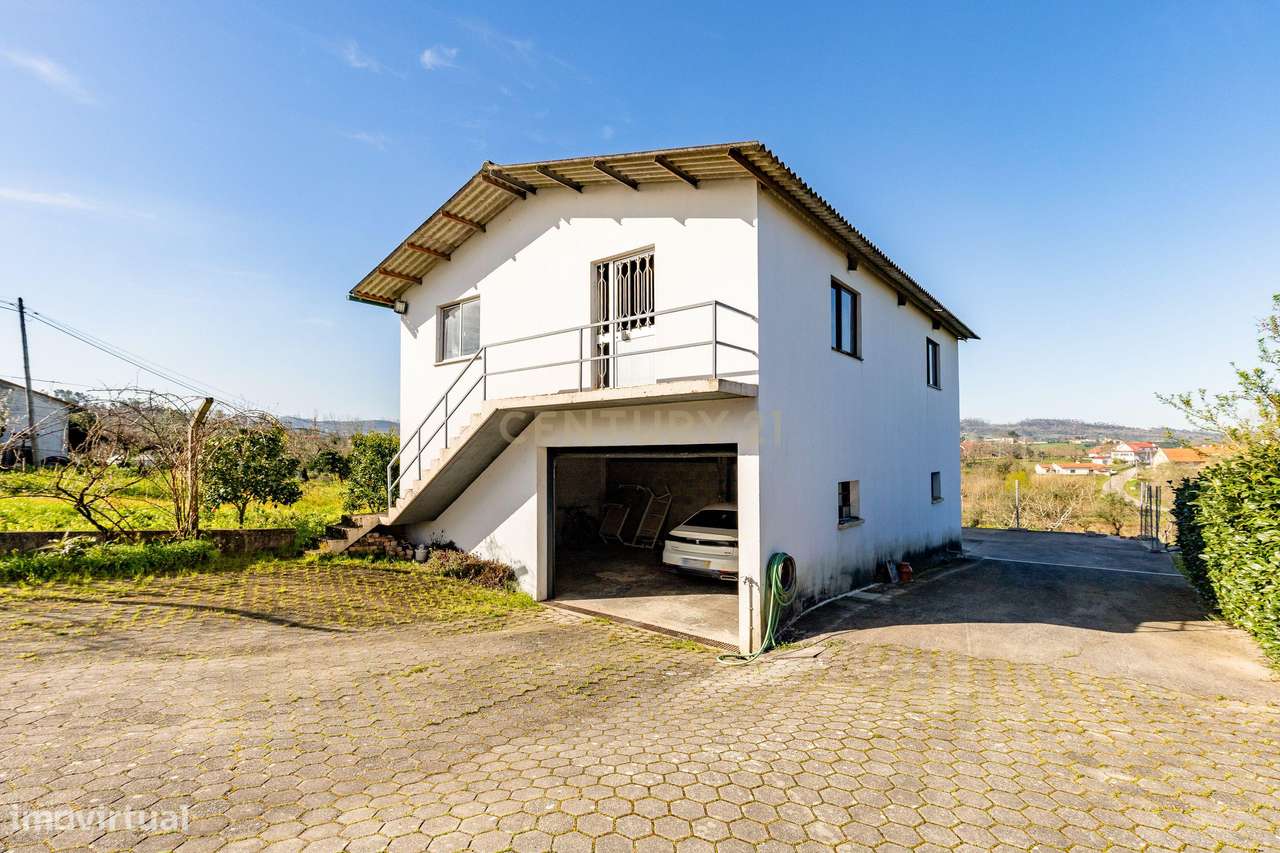 Luxuosa Moradia T 5 com Vista Panorâmica em São Simão de Litém, Pombal-53