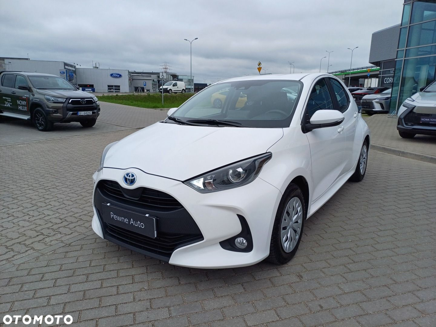 Toyota Yaris - 4