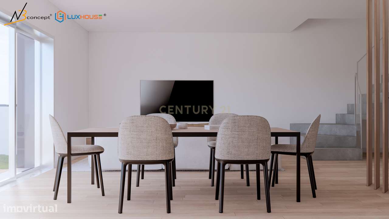 Moradia em banda T4 com Piscina  , zona Fernão Ferro-12