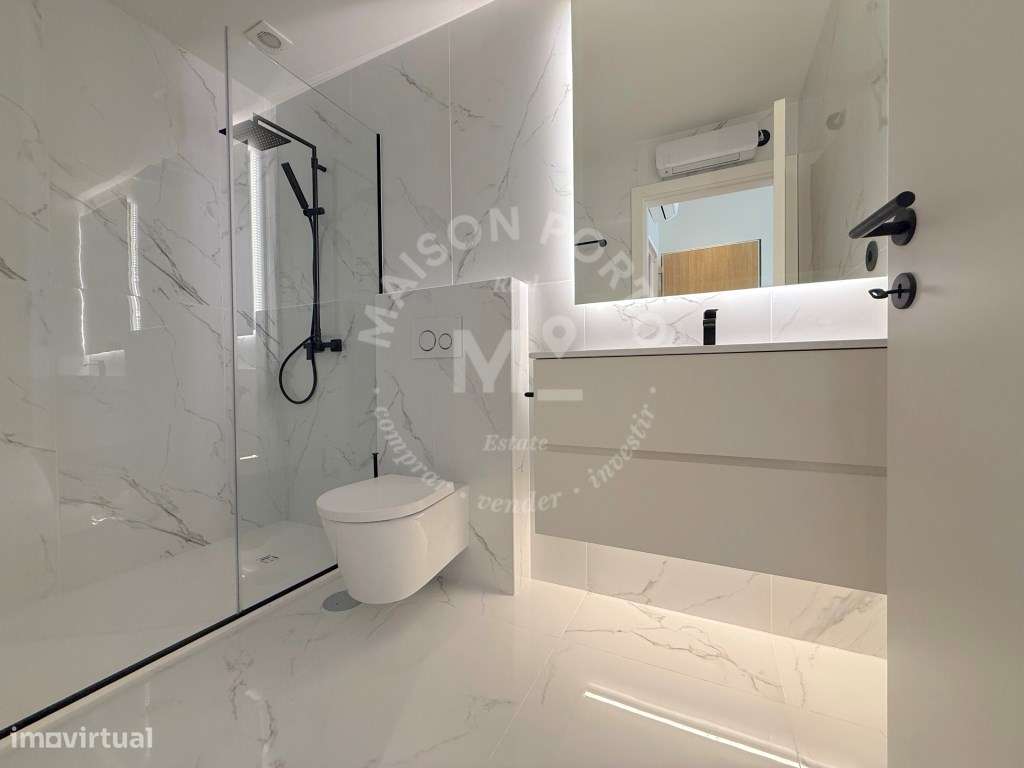 Apartamento T1 com Pátio e Terraço na Rua do Almada, Porto - Grande imagem: 2/22