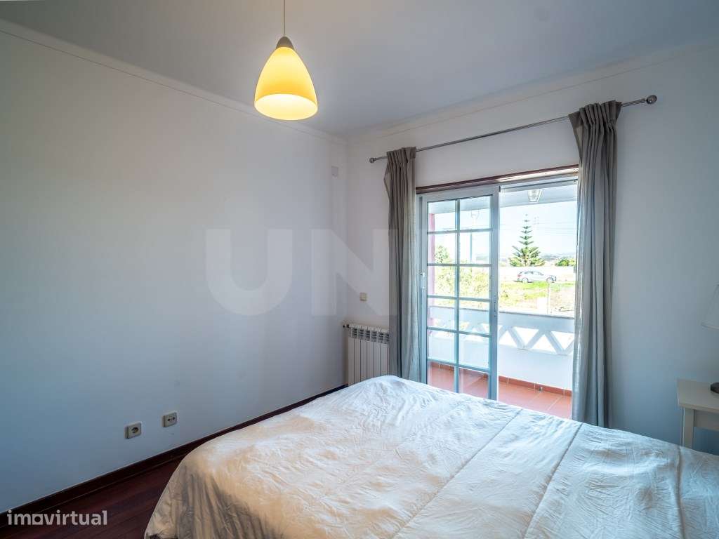 Moradia T3 com Garagem, Piscina e Vista Deslumbrante sobre a Lagoa ...-18