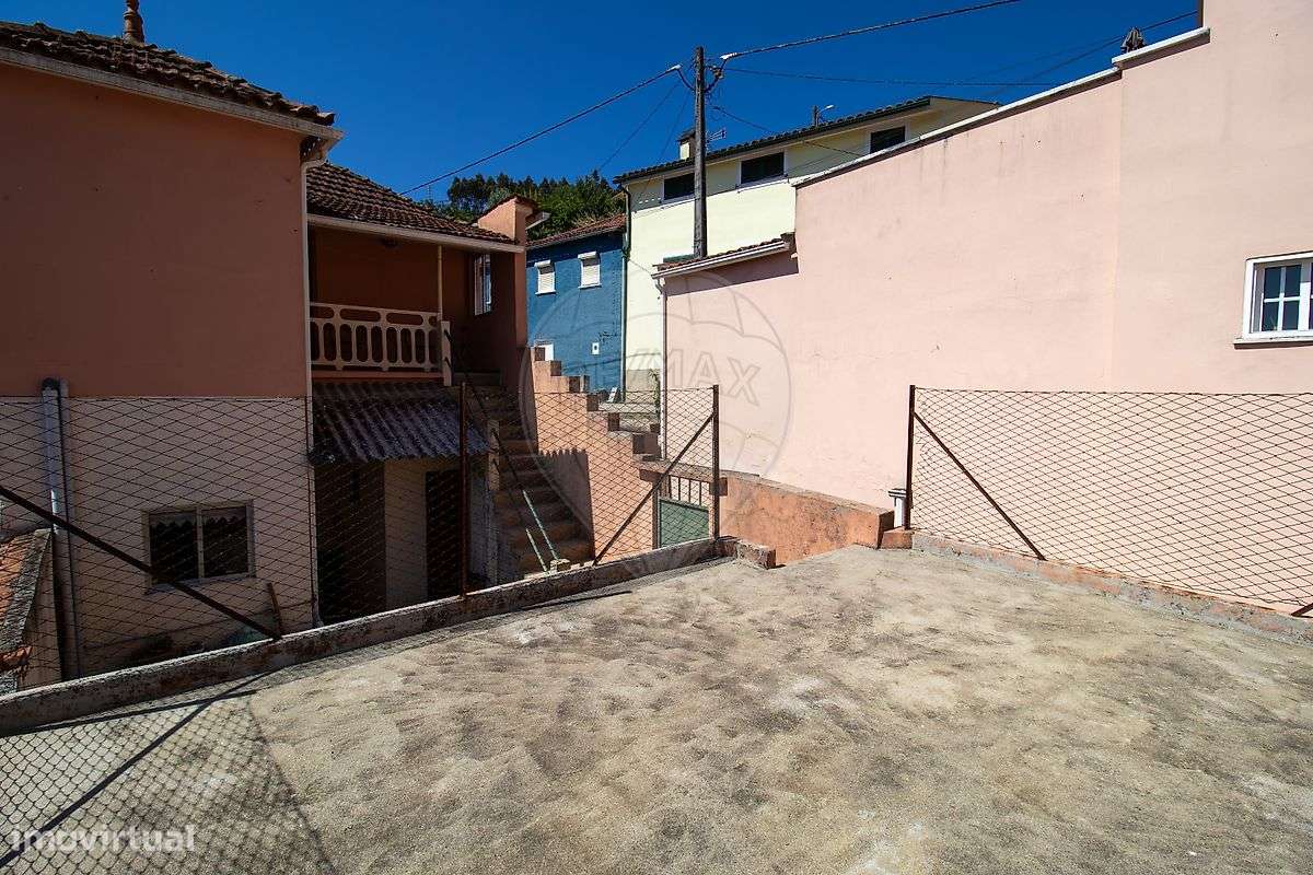 Moradia T2 para venda-25
