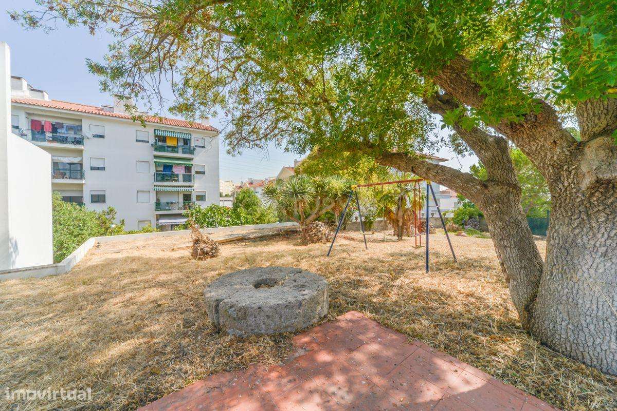 Quinta/Moradia na Póvoa de Santa Iria em Lote 2300m2-9