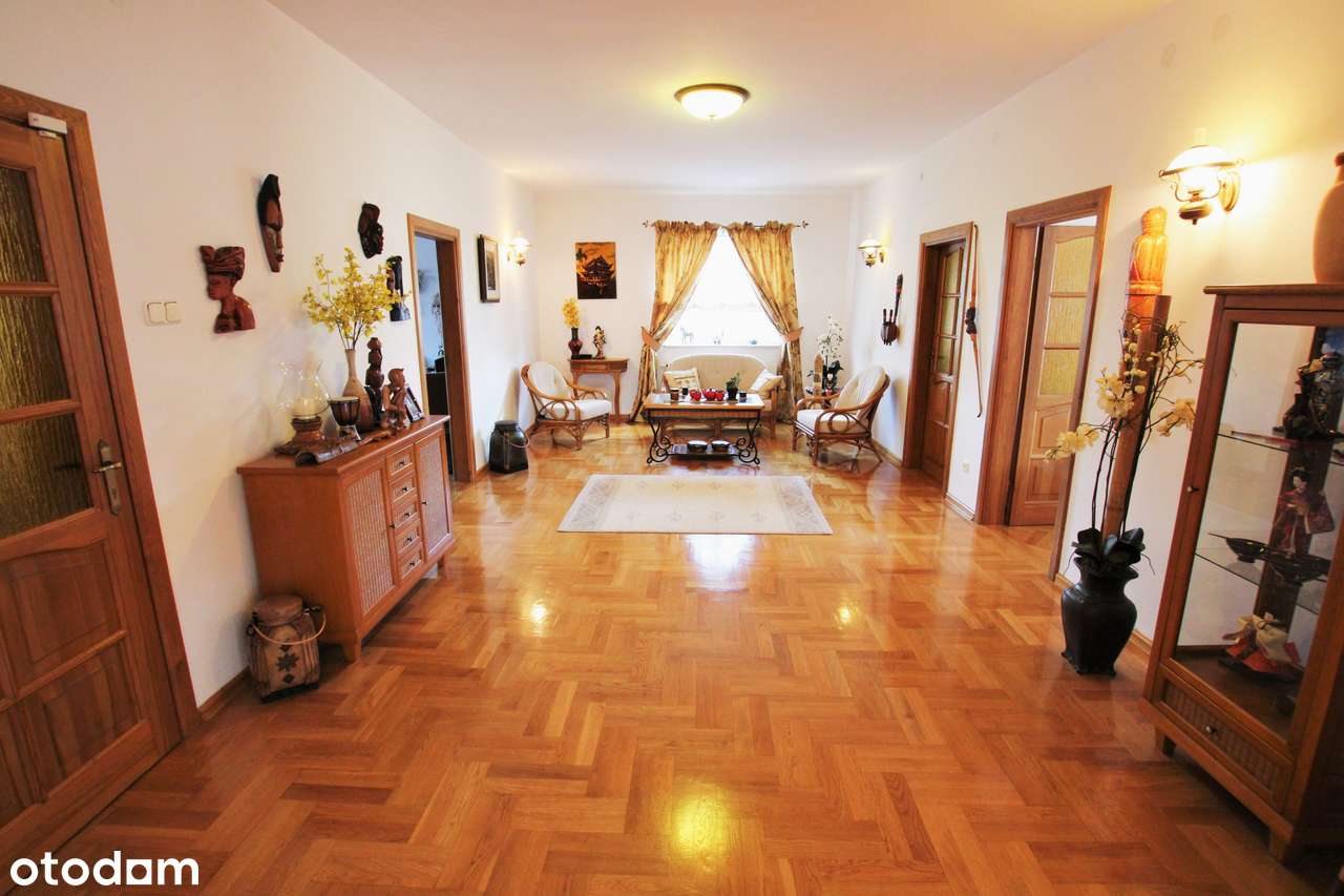 Nieruchomość komercyjna ** doskonałe położenie tuż przy ul. płk. Dąbka-17