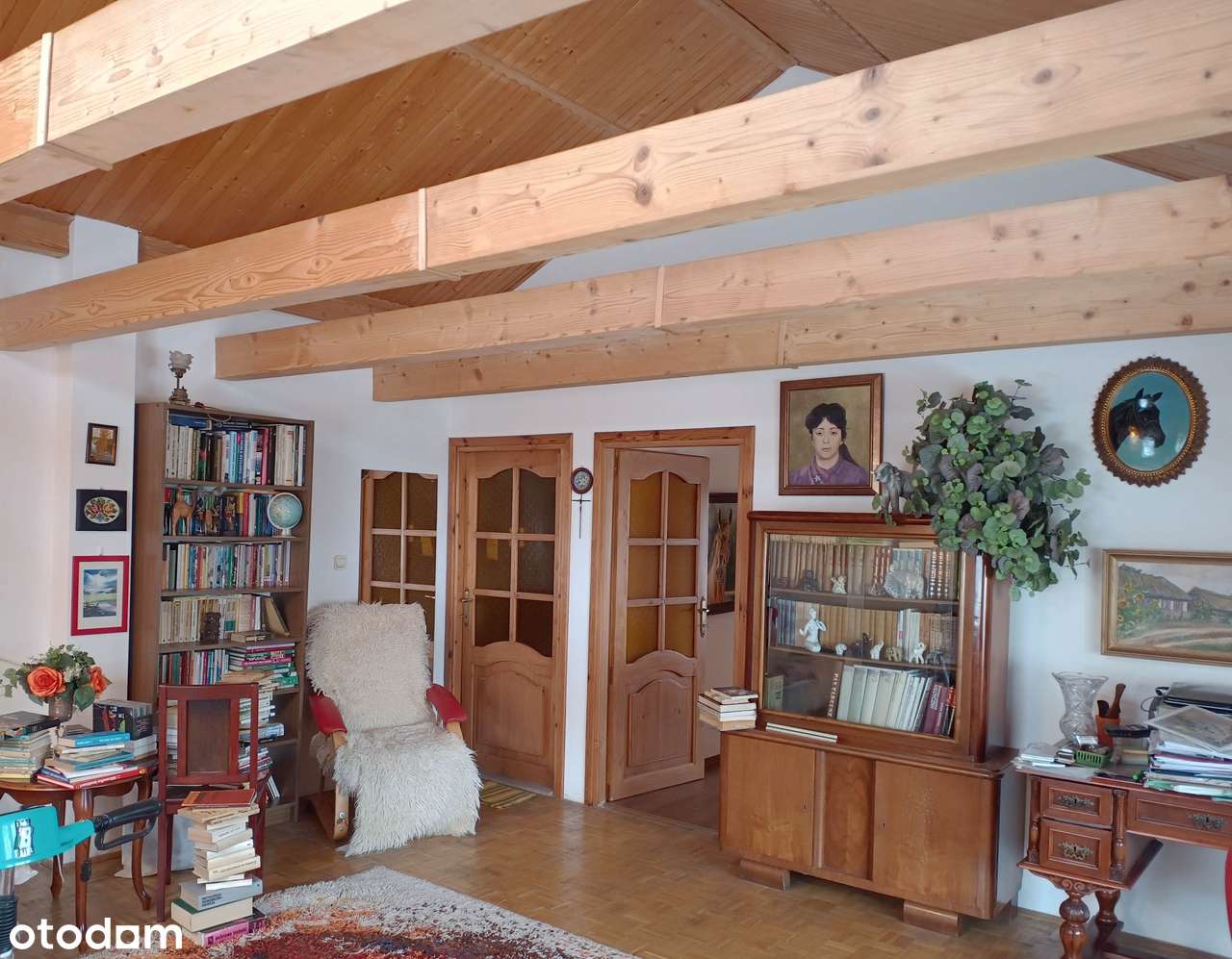 Gotowy do zamieszkania-dom 300 m2 z 2 niezależnymi mieszkaniami (2KW).-6