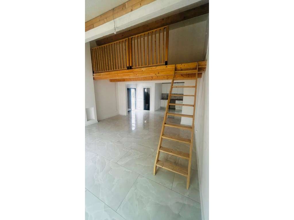 Moradia Isolada T3 em lote de 667m2 em Lagoa de Albufeira, Sesimbra-10