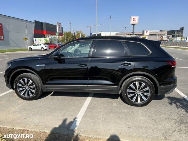 Volkswagen Touareg - 6