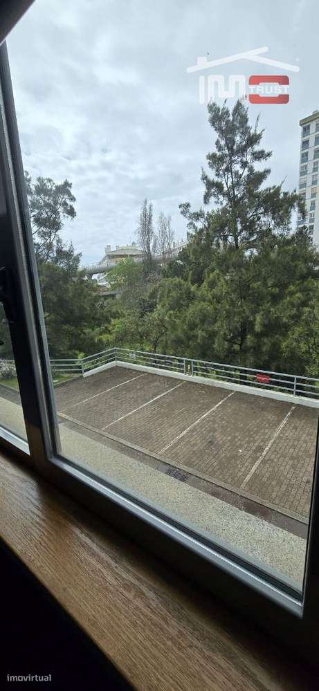 Espaço versátil com luz natural | 49 m² | Edifício premium - Grande imagem: 4/9