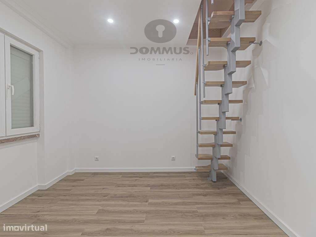 Apartamento T2 Duplex totalmente remodelado-8