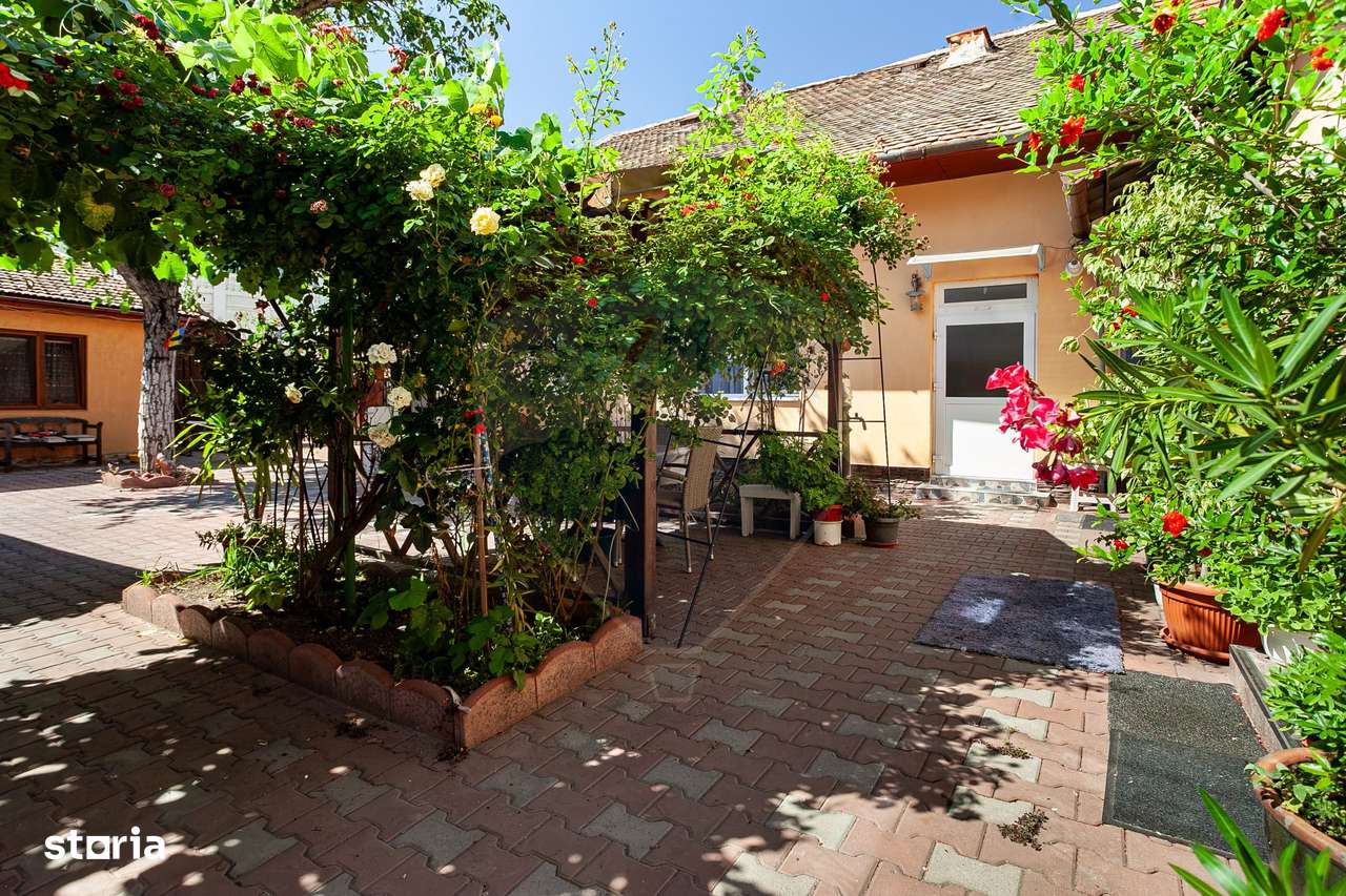 Apartament 2 camere , renovat, mobilat- utilat,  zona centrală - Imagine principală: 3/17