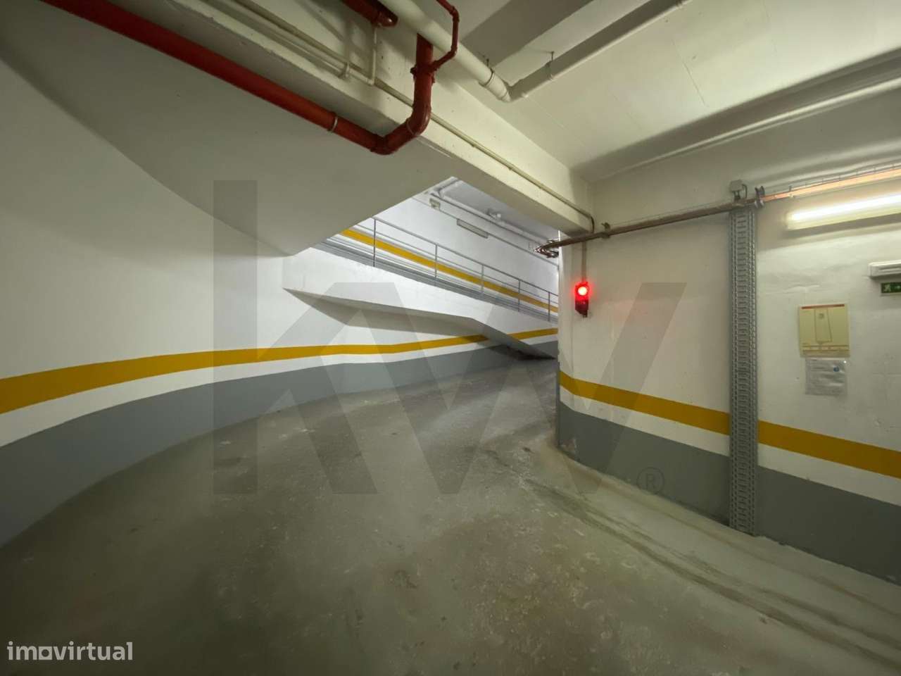 Lugar de Garagem Premium para Arrendamento na Rua Sá da Bandeira | Exc - Grande imagem: 4/13