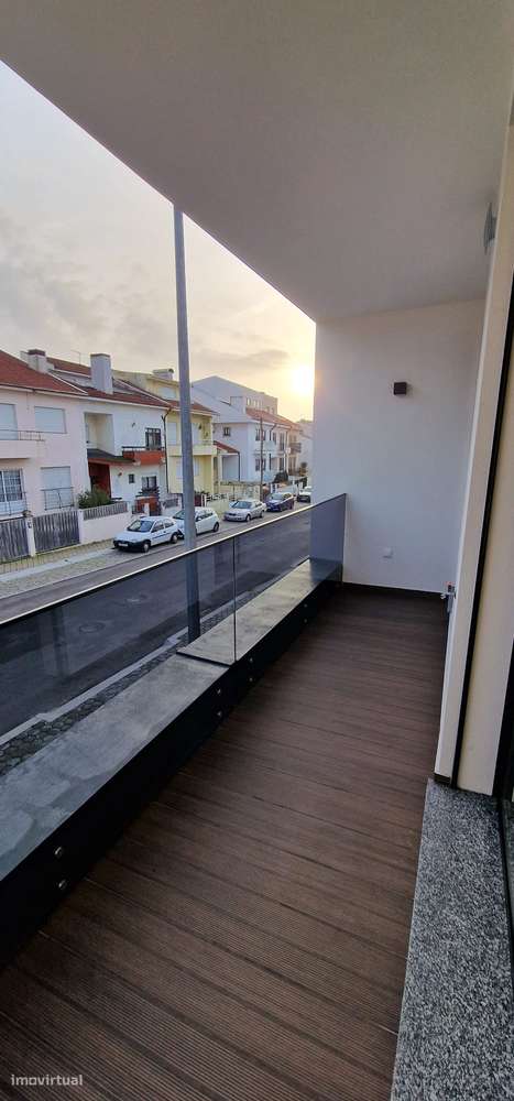 Aluga-se moradia T3 com 3 frentes acabada de construir - Grande imagem: 2/12