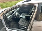 Volkswagen Passat 2.0 TDI DPF Comfortline DSG - 14