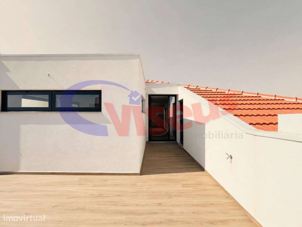 Apartamento T1 Penthouse com terraço.-4