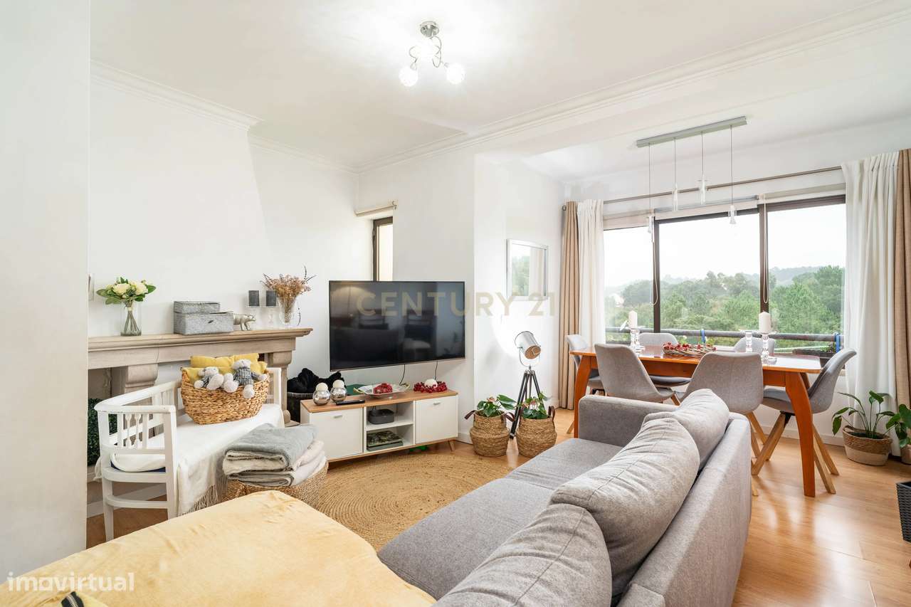 Apartamento T3 Com Garagem Urbanizacao Ar E Sol Coimbra