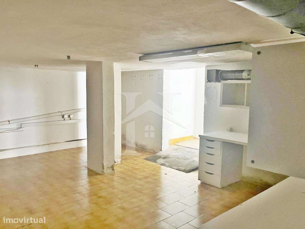 Loja com Excelente Visibilidade em Loures - Grande imagem: 2/10