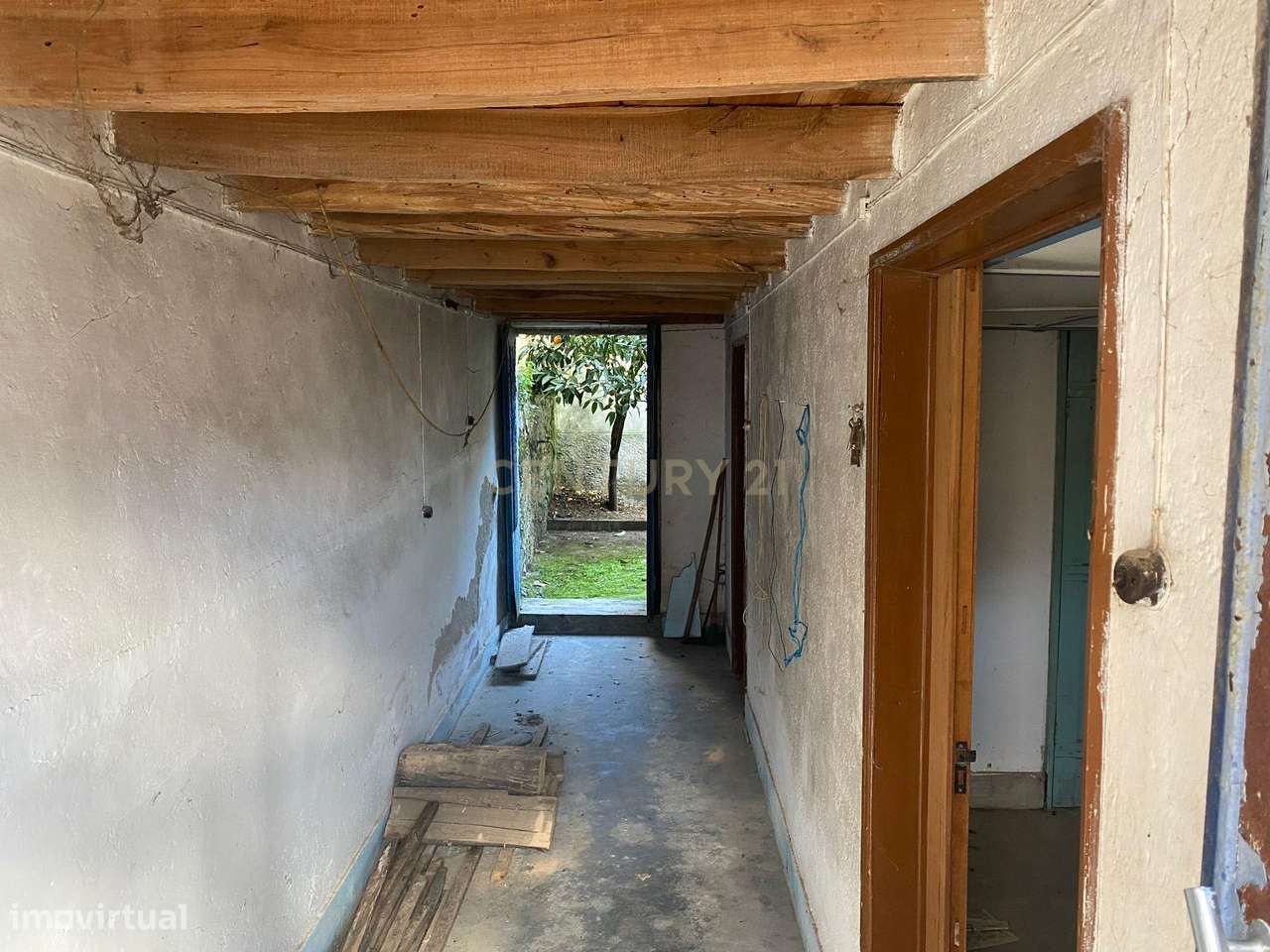 Moradia T3 para remodelar com Logradouro | Lousa| Escalos de Cima| Cas - Grande imagem: 5/19