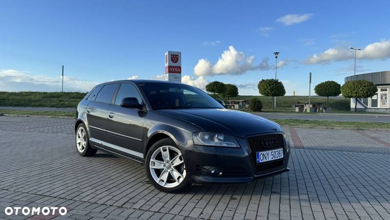 Audi A3 2.0 TDI Sportback DPF Ambition - 1