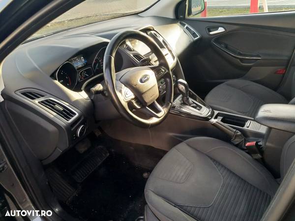 Ford Focus 2.0 TDCi Powershift Titanium - 7