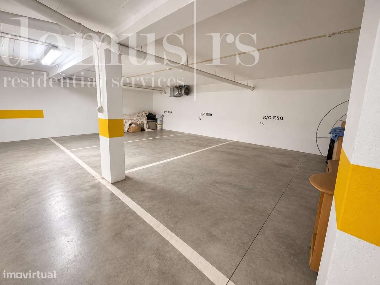 Apartamento em condomínio fechado no Alvor-11