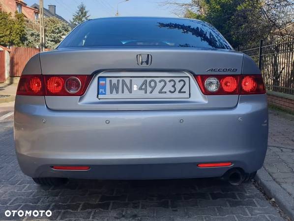 Honda Accord 2.0 Comfort - 8