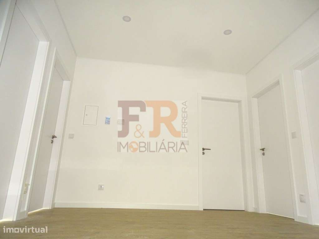 Moradia Duplex T3 Pinhal General ,Fernão Ferro-12