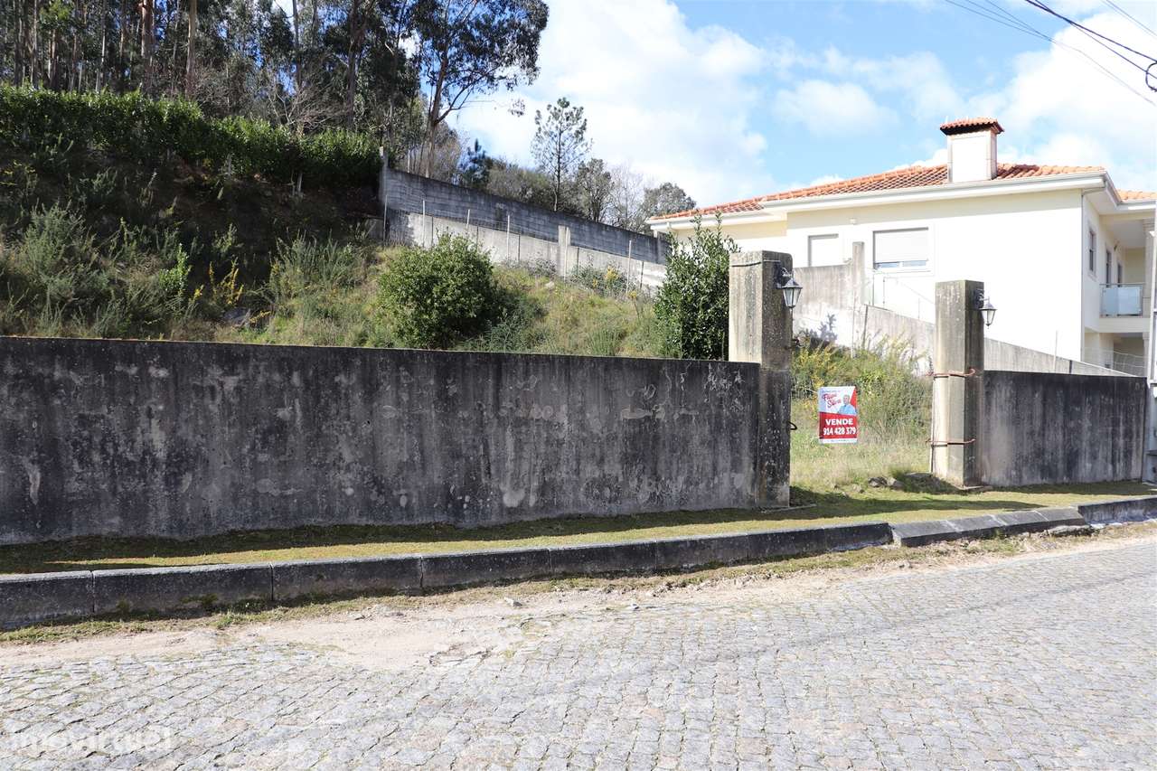 Lote de Terreno  Venda em Lustosa e Barrosas (Santo Estêvão),Lousada - Grande imagem: 4/7