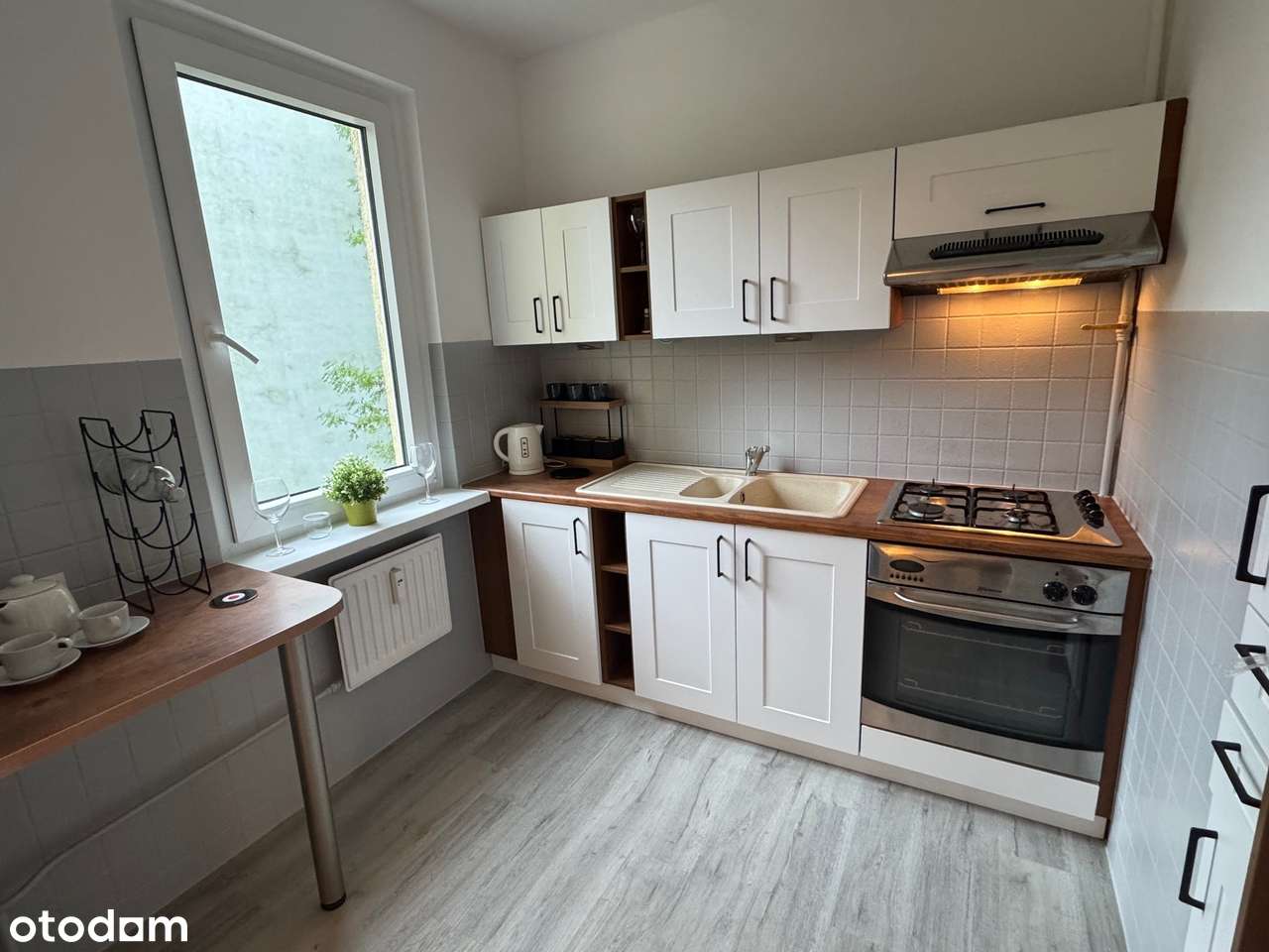 2 pokoje, gotowe mieszkanie z balkonem. CEGŁA!-2