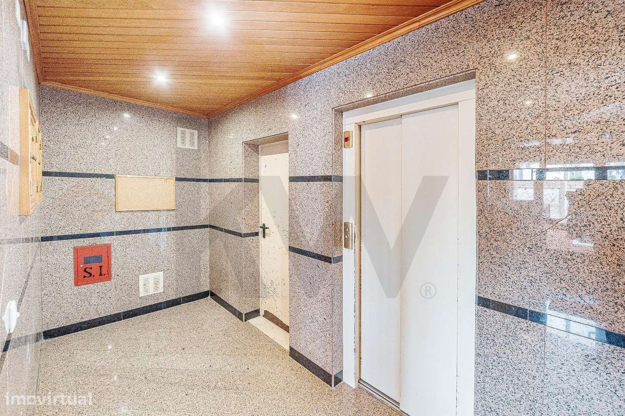 Apartamento T4 totalmente remodelado em Mem Martins, Sintra | Estacion-33
