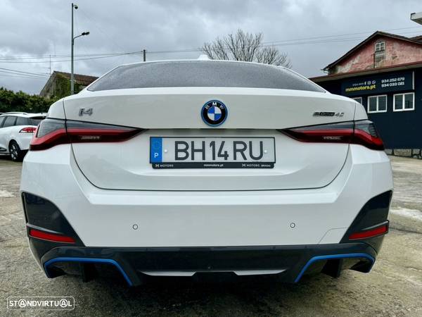 BMW i4 eDrive40 Desportiva M - 22