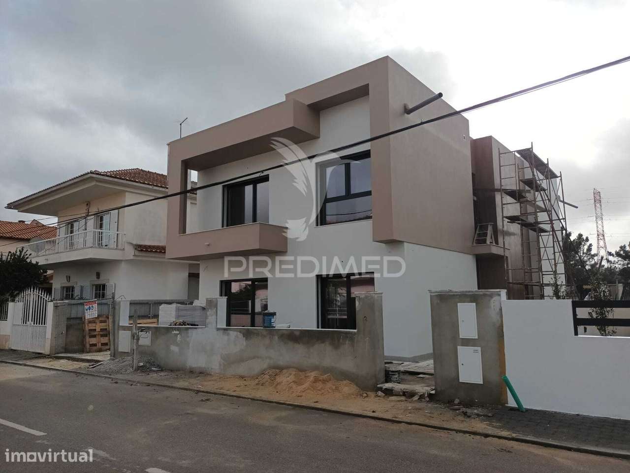 Moradia Isolada T5  com piscina nas Quintinhas - Grande imagem: 4/34