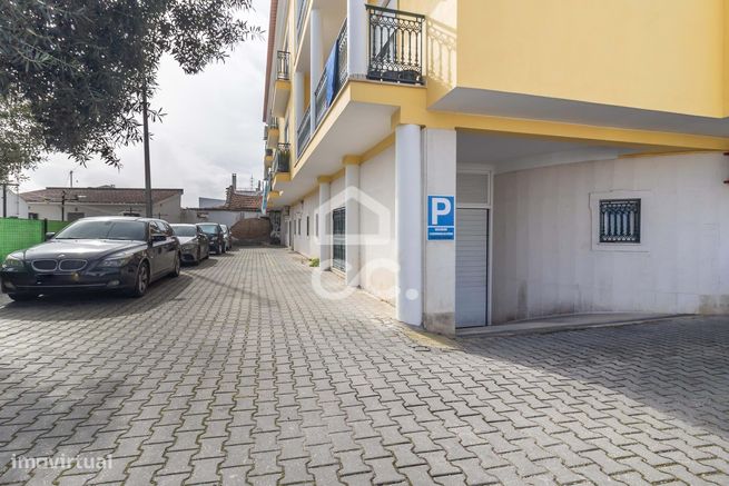 T3 (2+1) com aproveitamento de sótão e garagem, Foros de Amora.-39