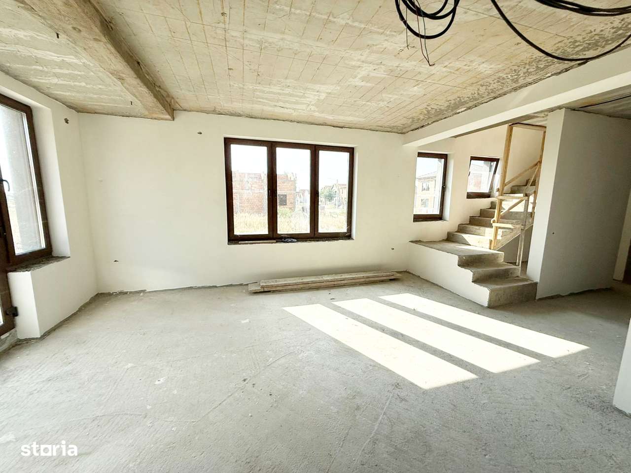 Casa noua cu etaj, teren 250 mp - Curtici - Imagine principală: 4/8