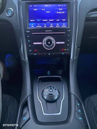 Ford Mondeo 2.0 EcoBlue Titanium - 24