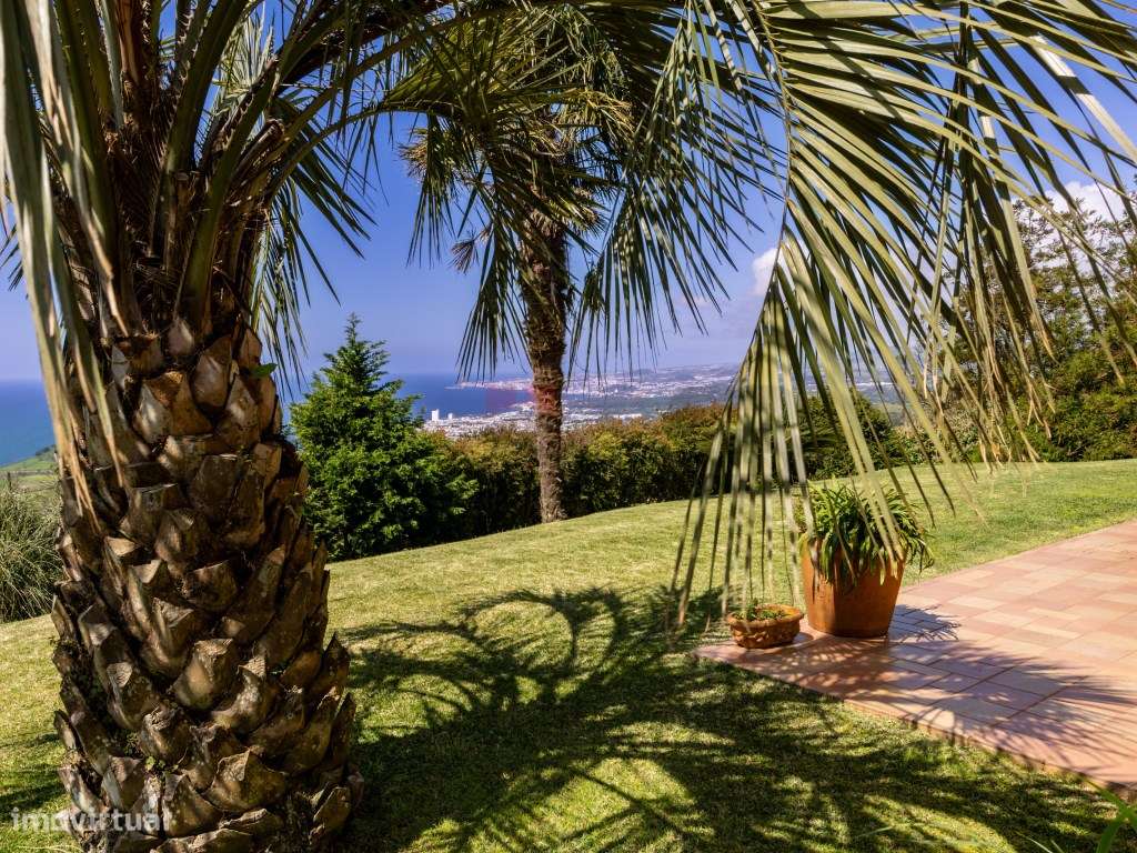 Refúgio Exclusivo com Vista Panorâmica Sobre o Atlântico - Costa Su...-46