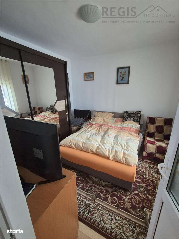 Oportunitate investitie,  4 apartamente la casa, Noua - Imagine principală: 4/11