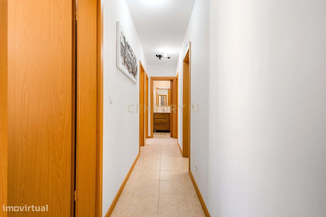 Apartamento T4 em Portimão-5