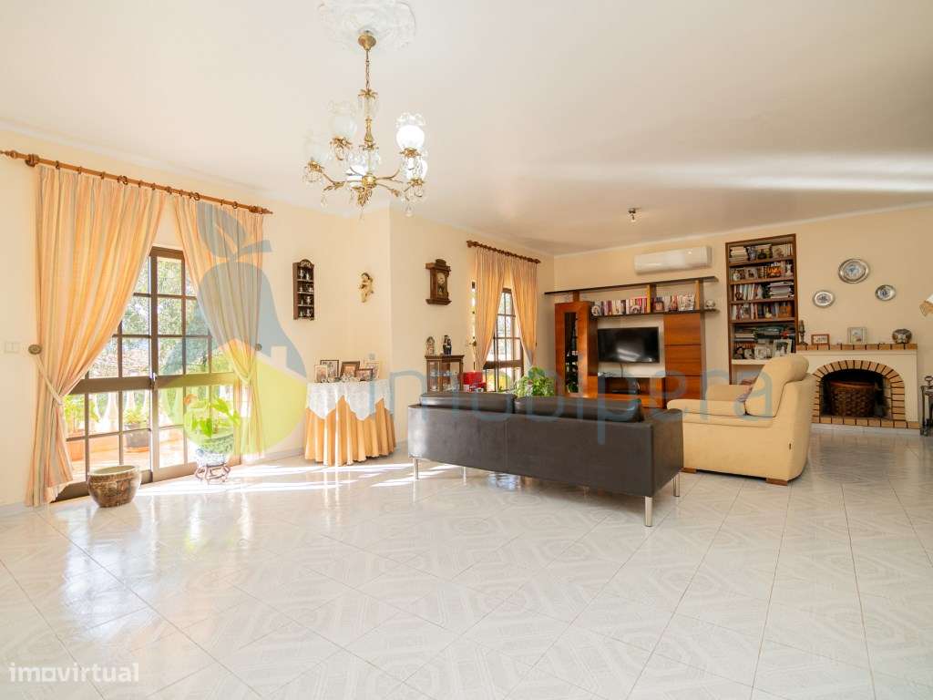 NAO PERCA ESTA GRANDE OPORTUNIDADE! FABULOSA MORADIA V3 DE GRANDES ...-6